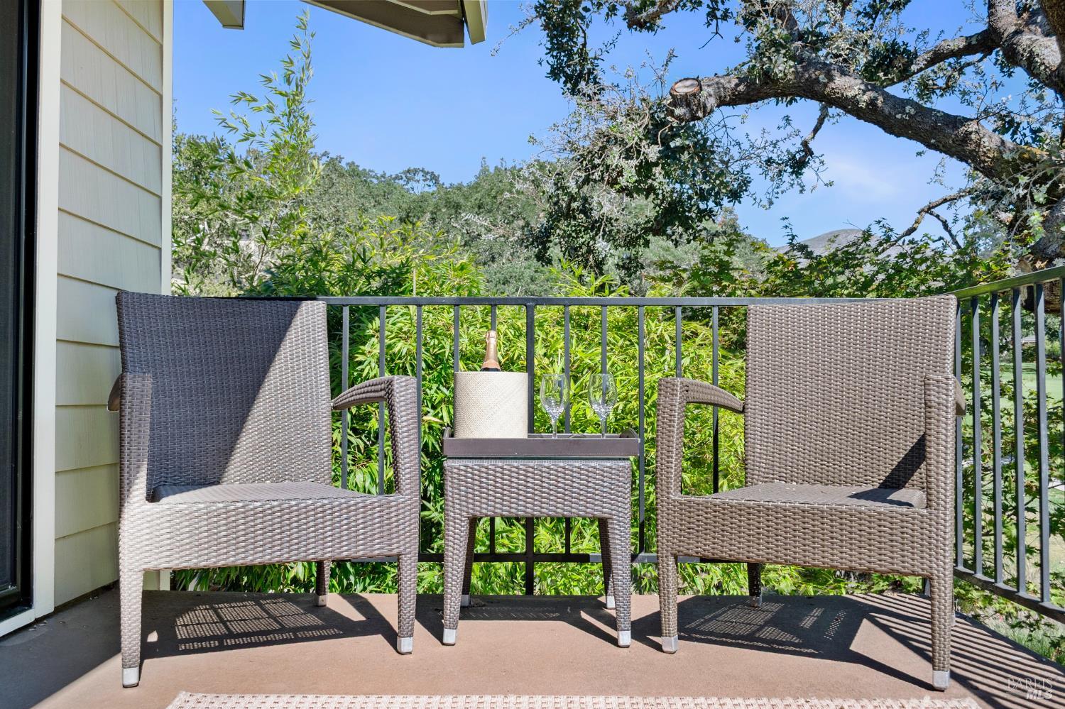 Detail Gallery Image 32 of 47 For 833 Augusta Cir, Napa,  CA 94558 - 2 Beds | 2 Baths
