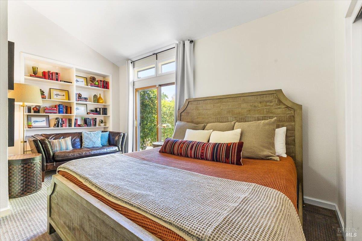 Detail Gallery Image 21 of 42 For 1208 Chiquita Rd, Healdsburg,  CA 95448 - 3 Beds | 3 Baths