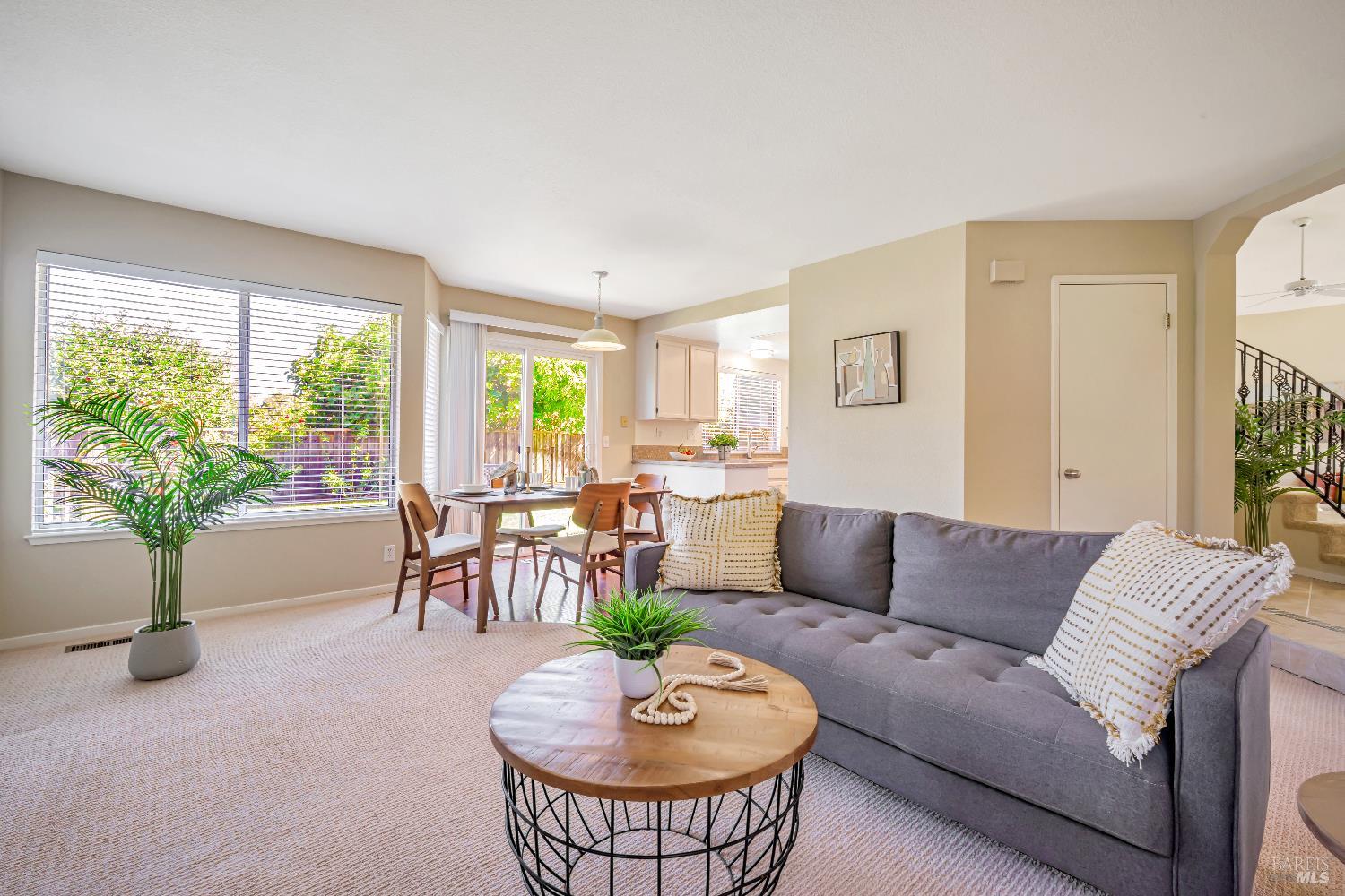 Detail Gallery Image 18 of 46 For 9616 Berkshire Way, Windsor,  CA 95492 - 3 Beds | 2/1 Baths