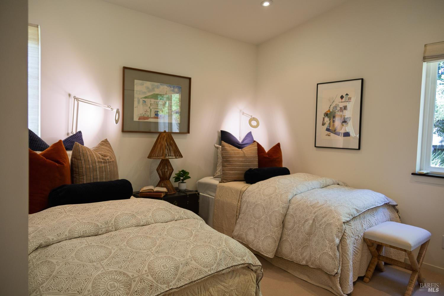 Detail Gallery Image 16 of 19 For 20662 Pueblo Rd, Sonoma,  CA 95476 - 3 Beds | 3/1 Baths