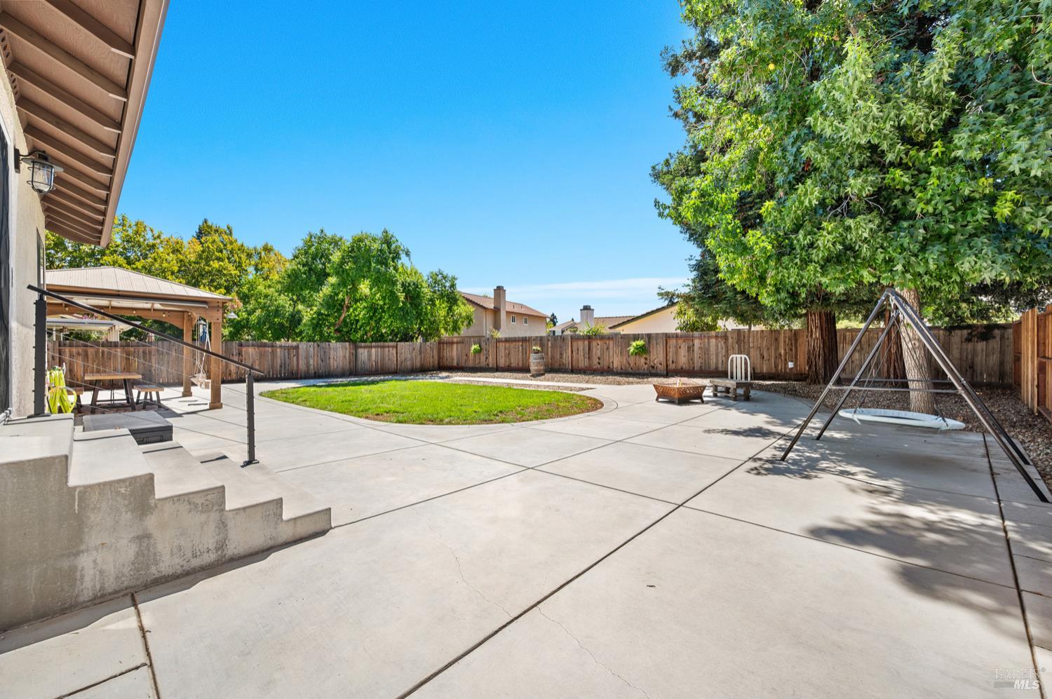Detail Gallery Image 45 of 49 For 406 Stonecastle Way, Vacaville,  CA 95687 - 4 Beds | 2/1 Baths
