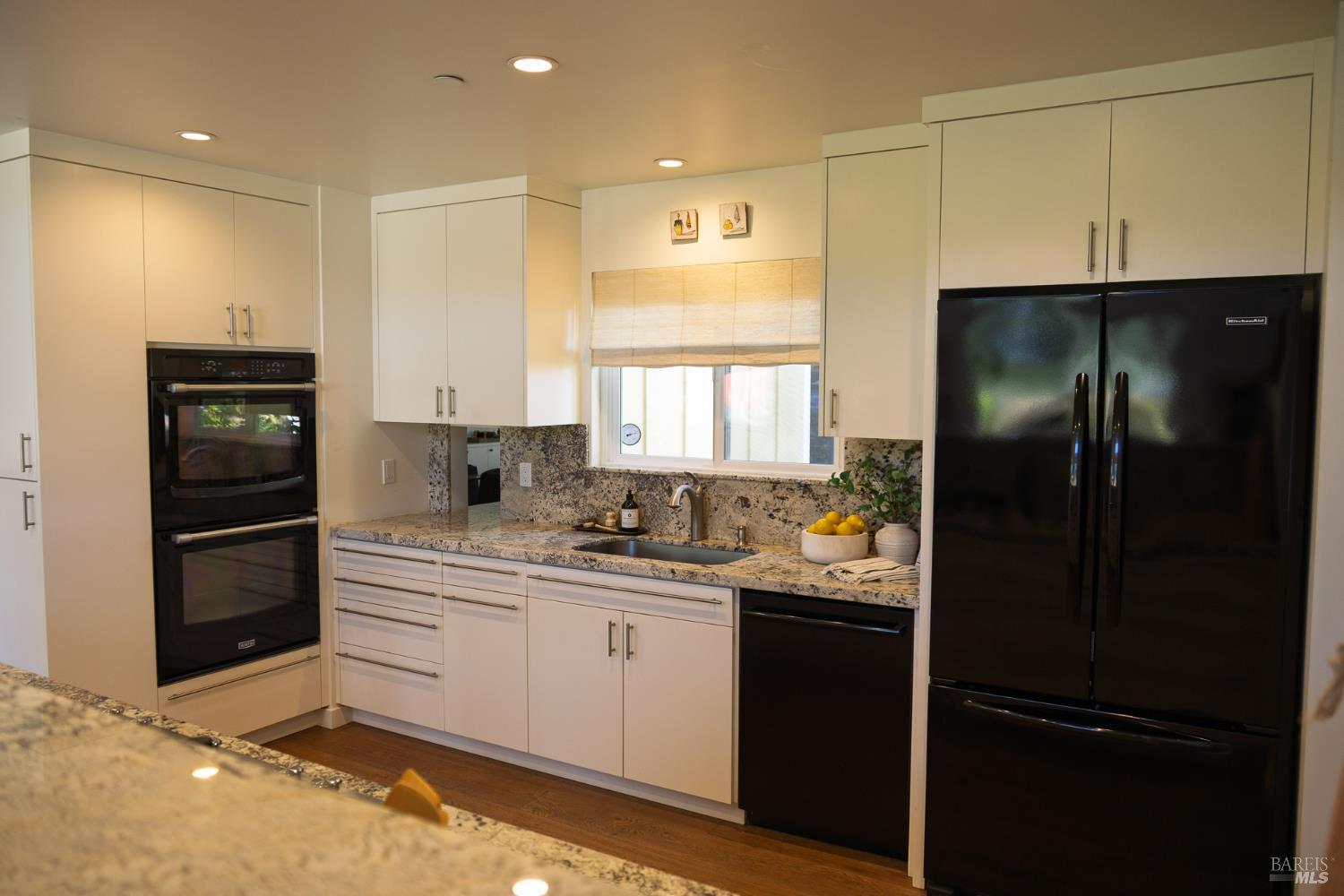Detail Gallery Image 6 of 19 For 20662 Pueblo Rd, Sonoma,  CA 95476 - 3 Beds | 3/1 Baths