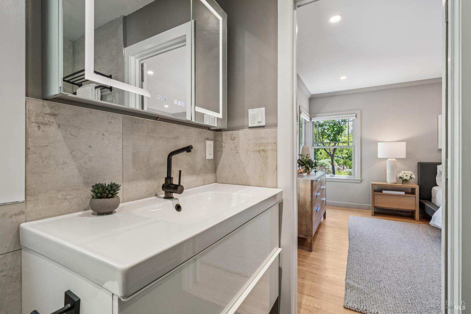 Detail Gallery Image 47 of 76 For 31 Irving Dr, San Anselmo,  CA 94960 - 4 Beds | 2 Baths