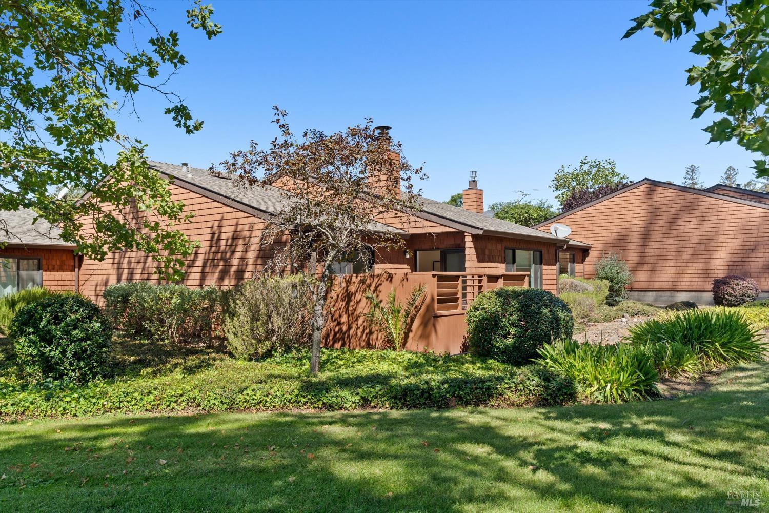 Detail Gallery Image 29 of 31 For 218 Indian Creek Dr, Santa Rosa,  CA 95409 - 2 Beds | 2 Baths