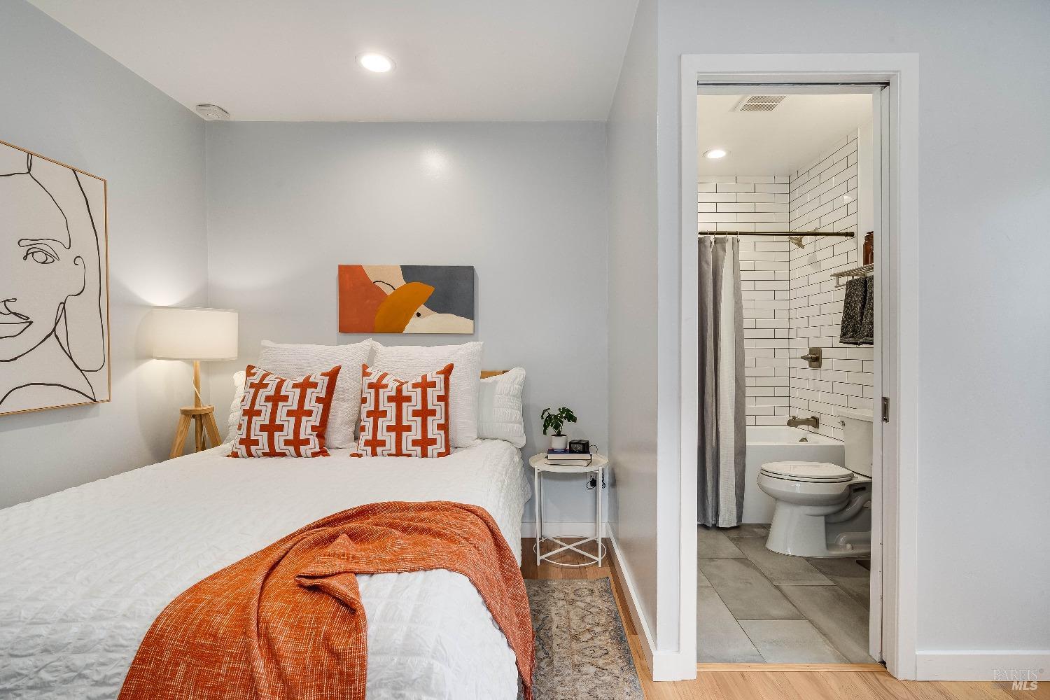 Detail Gallery Image 7 of 33 For 1532 Jefferson St, Napa,  CA 94559 - – Beds | – Baths
