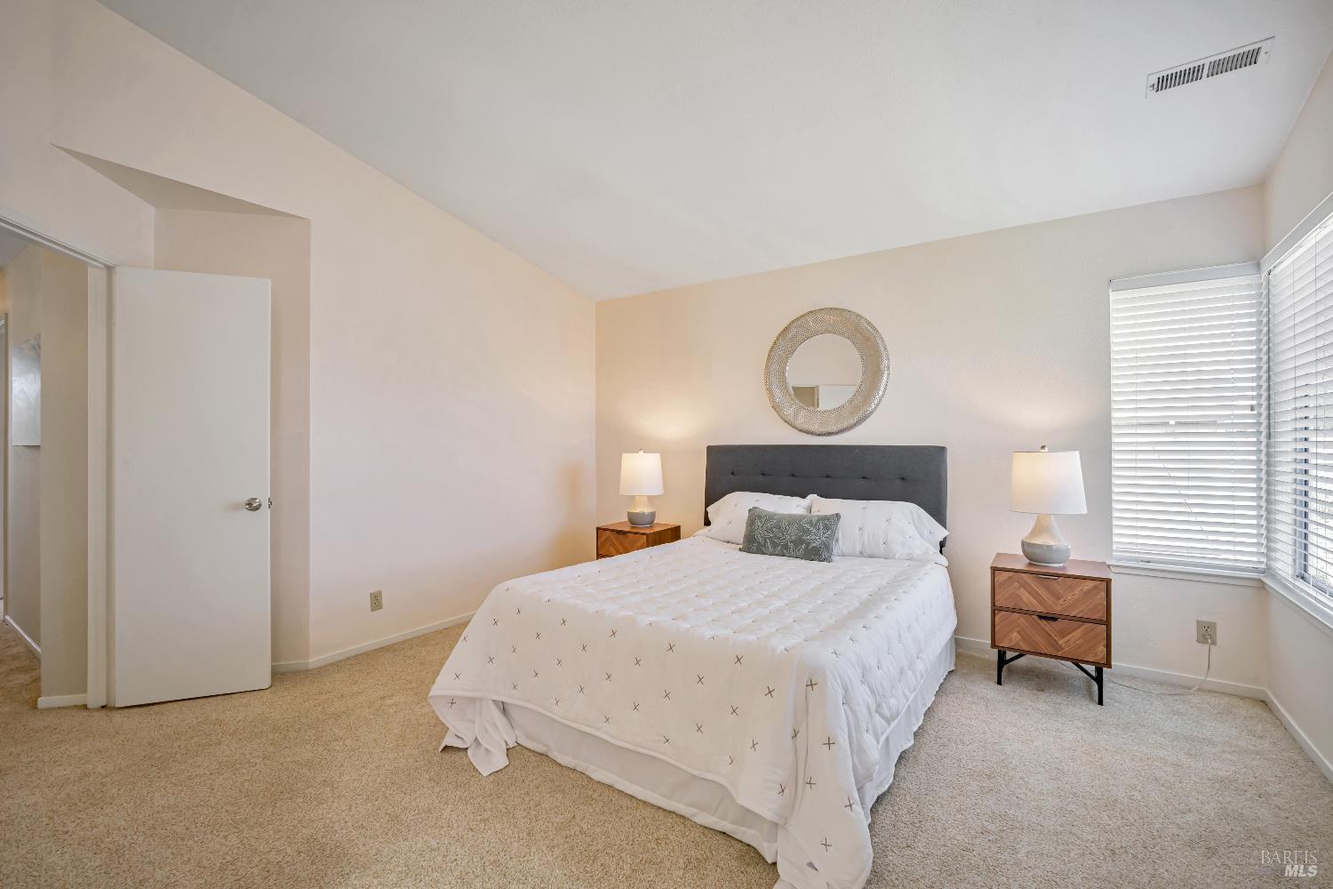 Detail Gallery Image 25 of 46 For 9616 Berkshire Way, Windsor,  CA 95492 - 3 Beds | 2/1 Baths