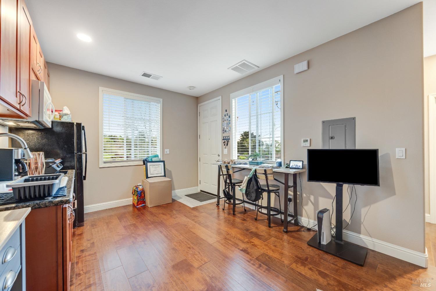 Detail Gallery Image 75 of 85 For 2095 Cooper Dr, Santa Rosa,  CA 95404 - – Beds | – Baths