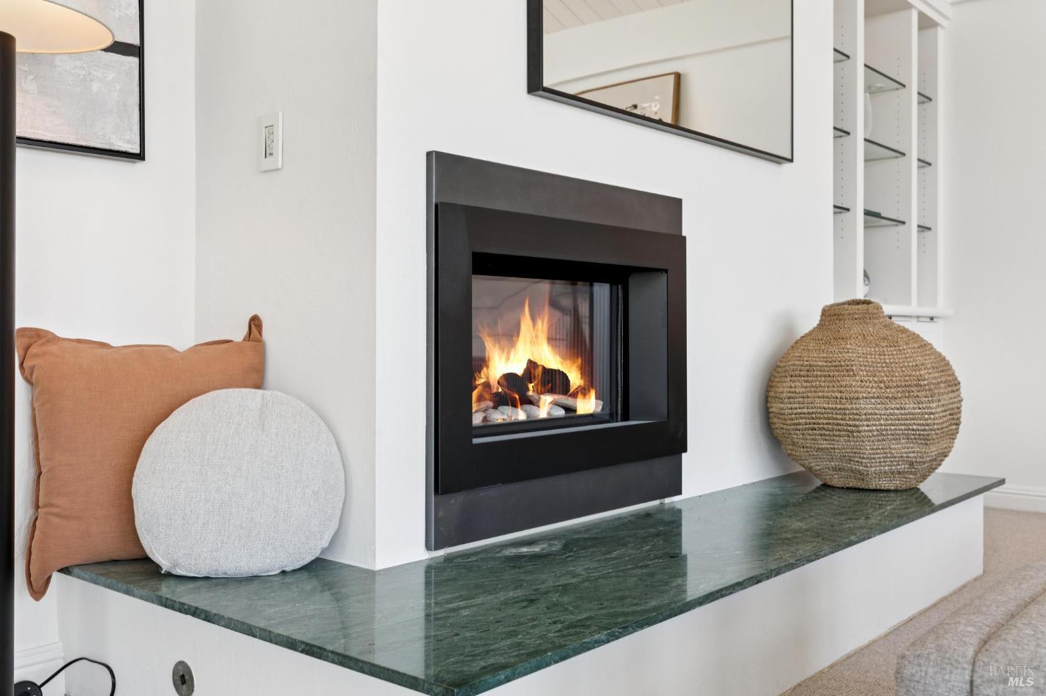 Detail Gallery Image 15 of 62 For 139 Trinidad Dr, Tiburon,  CA 94920 - 4 Beds | 2/1 Baths