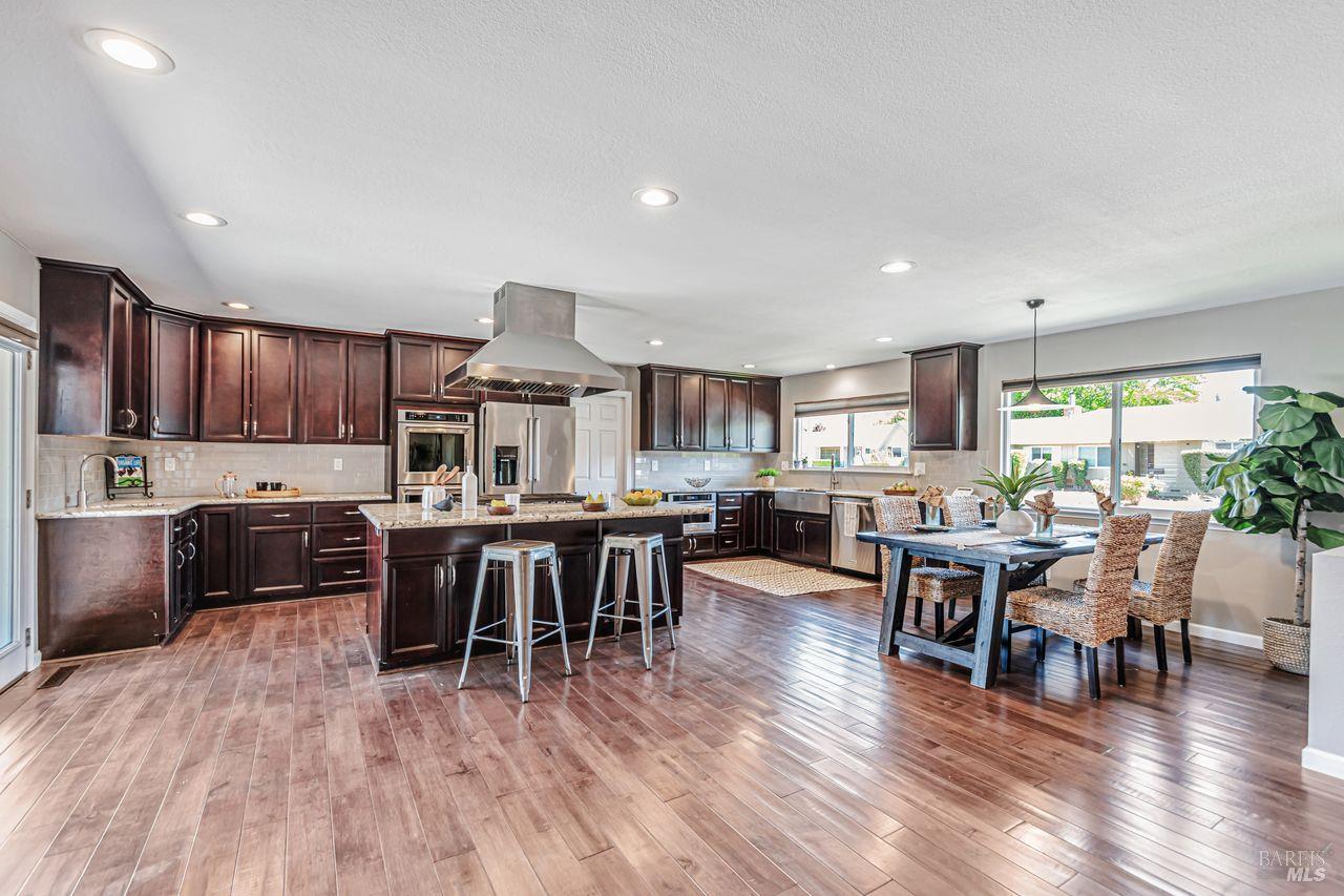 Detail Gallery Image 12 of 48 For 3641 Evergreen Rd, Santa Rosa,  CA 95405 - 4 Beds | 2 Baths