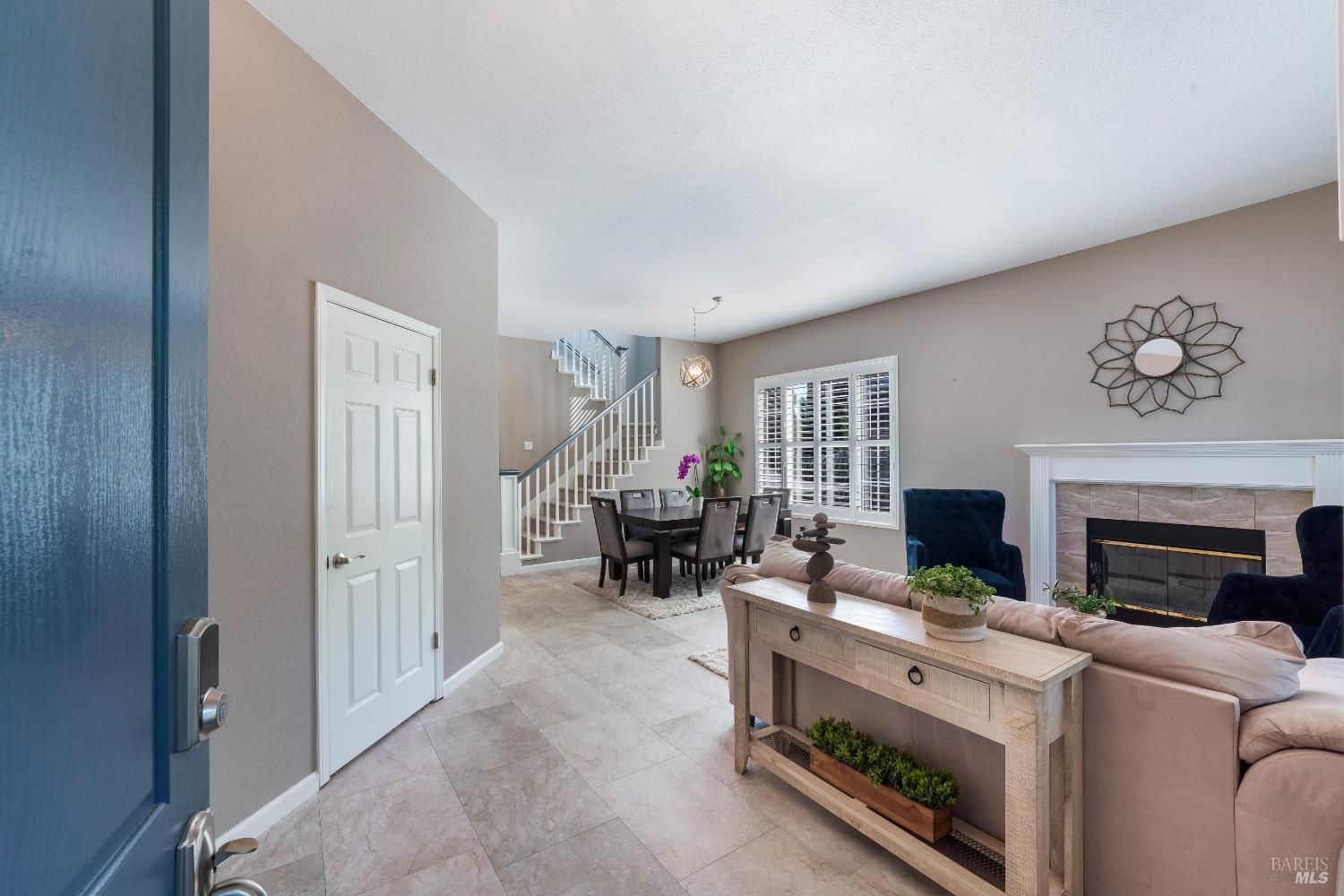 Detail Gallery Image 8 of 33 For 1416 Nighthawk Dr, Santa Rosa,  CA 95409 - 3 Beds | 2/1 Baths