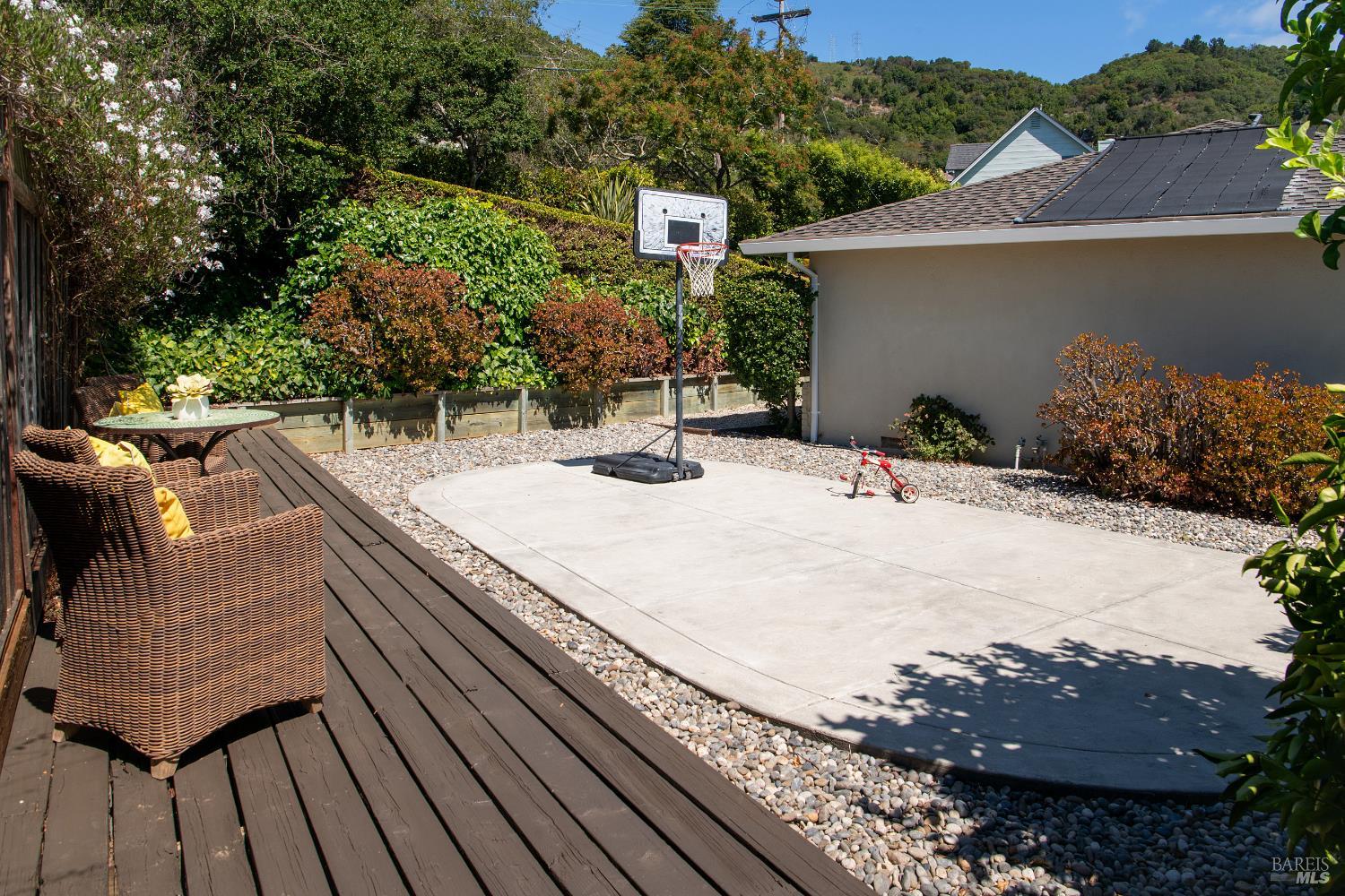 Detail Gallery Image 32 of 60 For 58 Junipero Serra Ave, San Rafael,  CA 94901 - 3 Beds | 2 Baths