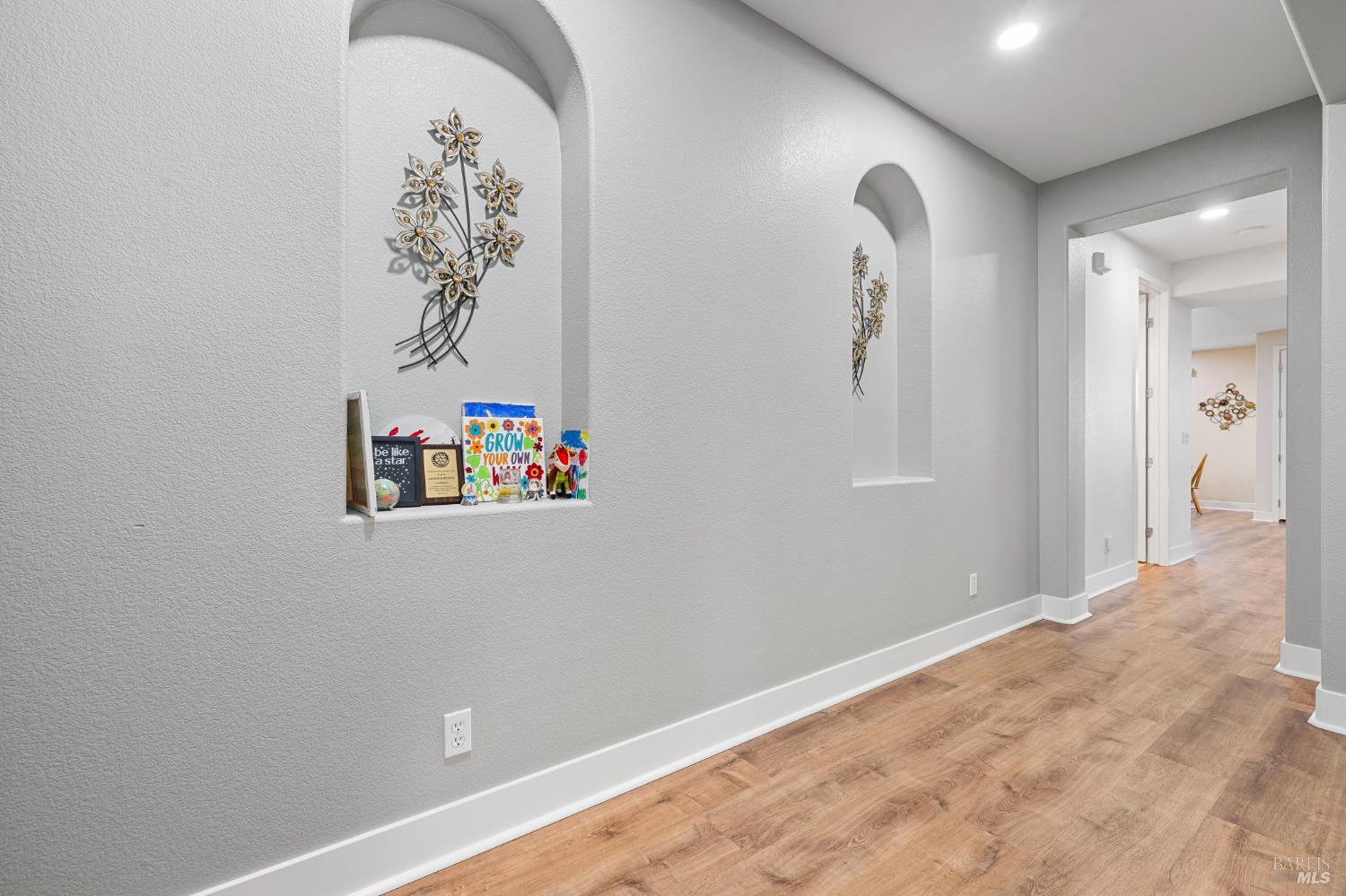 Detail Gallery Image 11 of 53 For 1461 Trombetta St, Santa Rosa,  CA 95407 - – Beds | – Baths