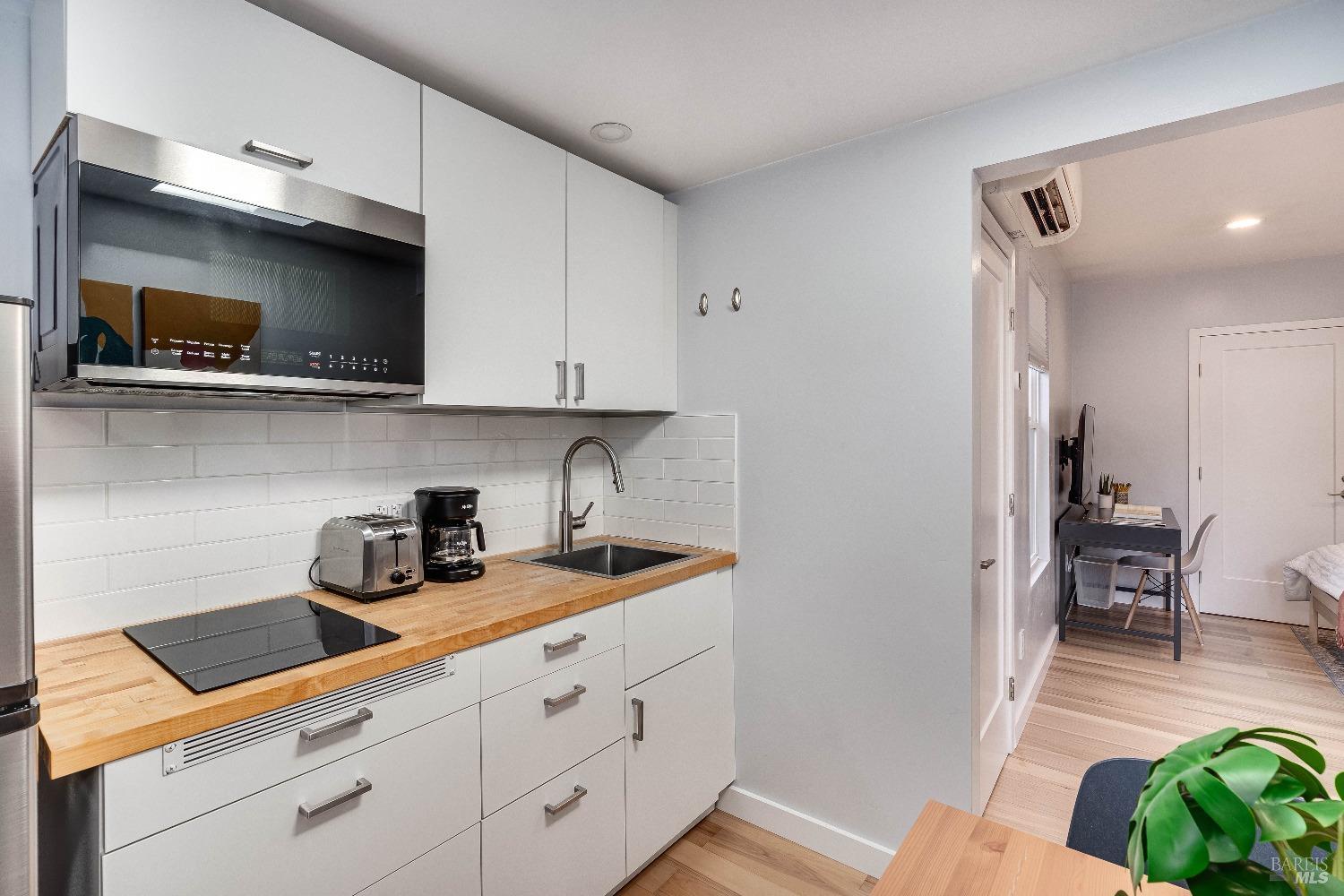Detail Gallery Image 9 of 33 For 1532 Jefferson St, Napa,  CA 94559 - – Beds | – Baths