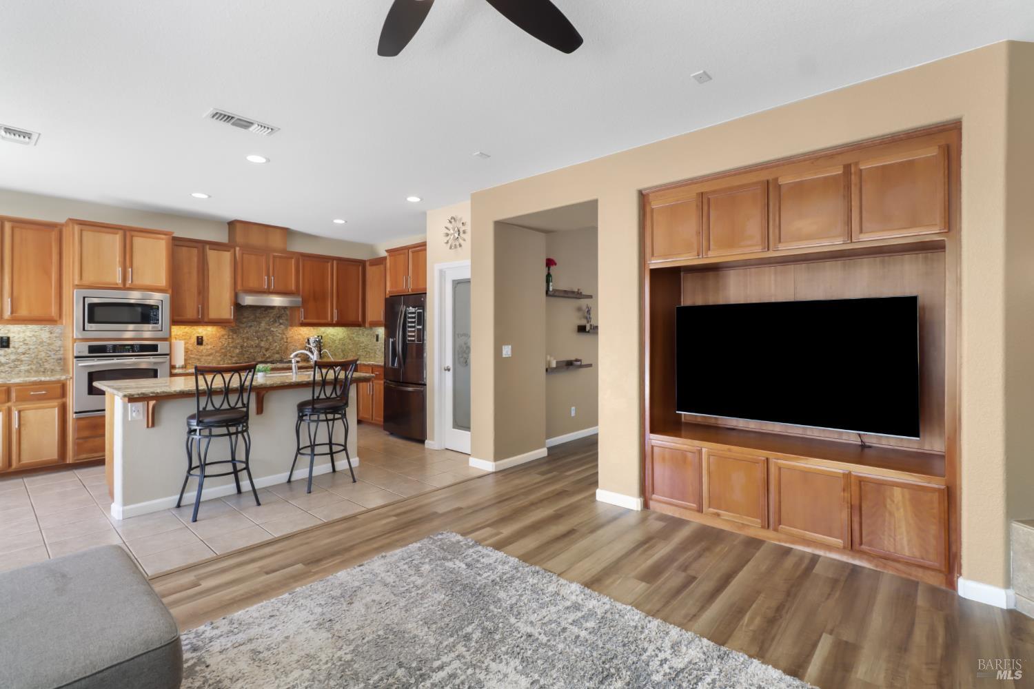 Detail Gallery Image 21 of 58 For 1105 Bello Dr, Dixon,  CA 95620 - 4 Beds | 2/1 Baths