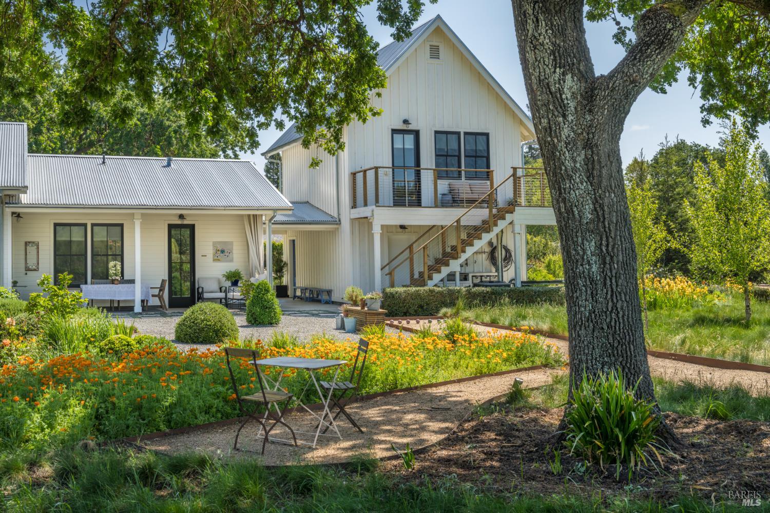 Detail Gallery Image 25 of 46 For 1030 E Macarthur St, Sonoma,  CA 95476 - 3 Beds | 4/1 Baths