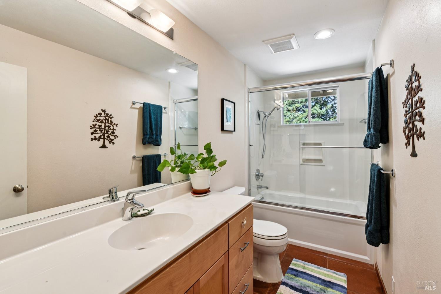 Detail Gallery Image 30 of 66 For 8621 Olive School Ln, Winters,  CA 95694 - 3 Beds | 2 Baths