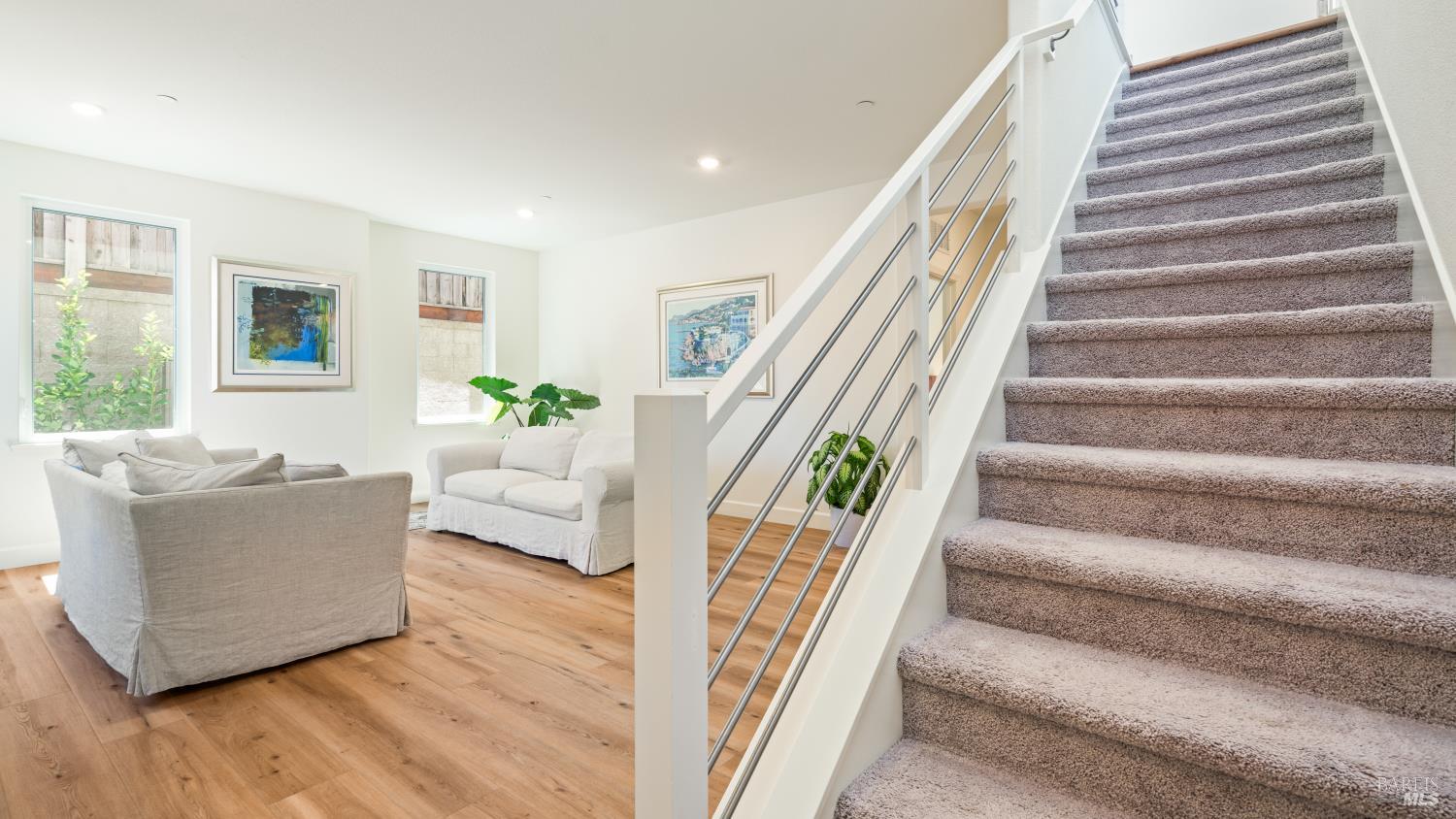 Detail Gallery Image 14 of 50 For 3 Lapis Ct, Petaluma,  CA 94952 - 3 Beds | 2/1 Baths