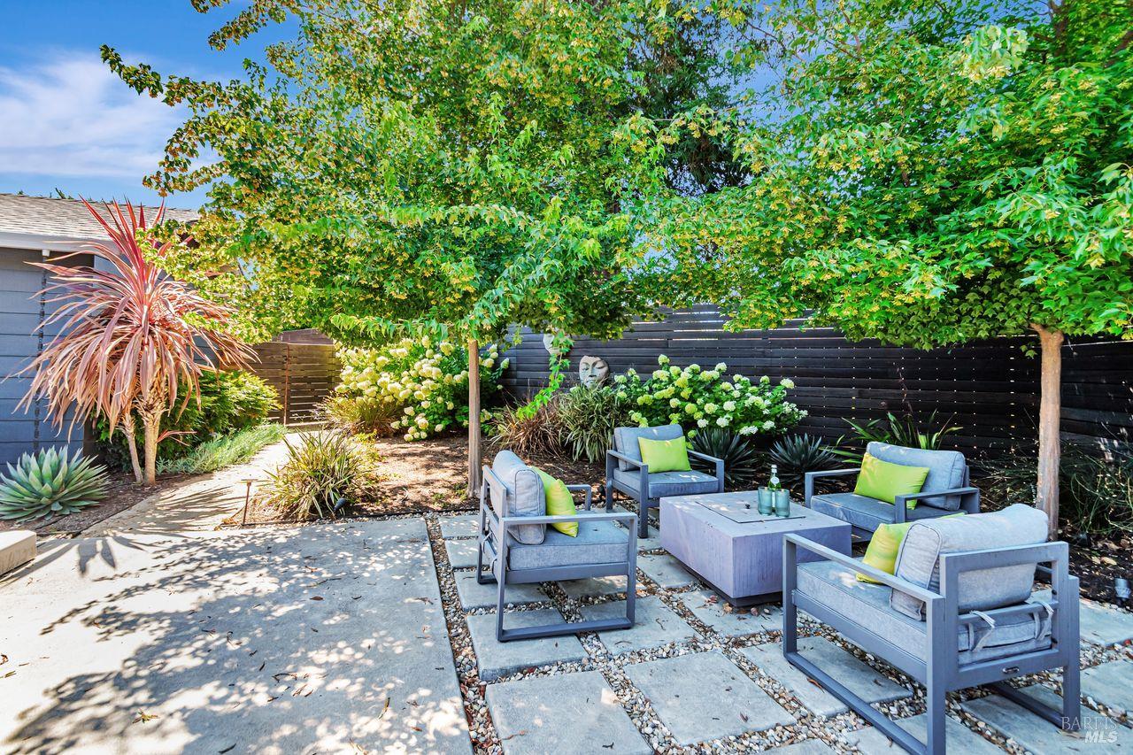 Detail Gallery Image 39 of 48 For 3641 Evergreen Rd, Santa Rosa,  CA 95405 - 4 Beds | 2 Baths