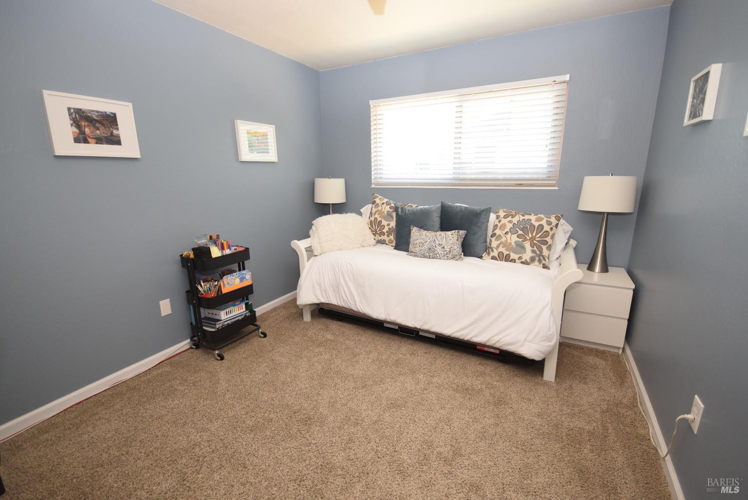 Detail Gallery Image 17 of 44 For 2014 Crinella Dr, Petaluma,  CA 94954 - 4 Beds | 2 Baths