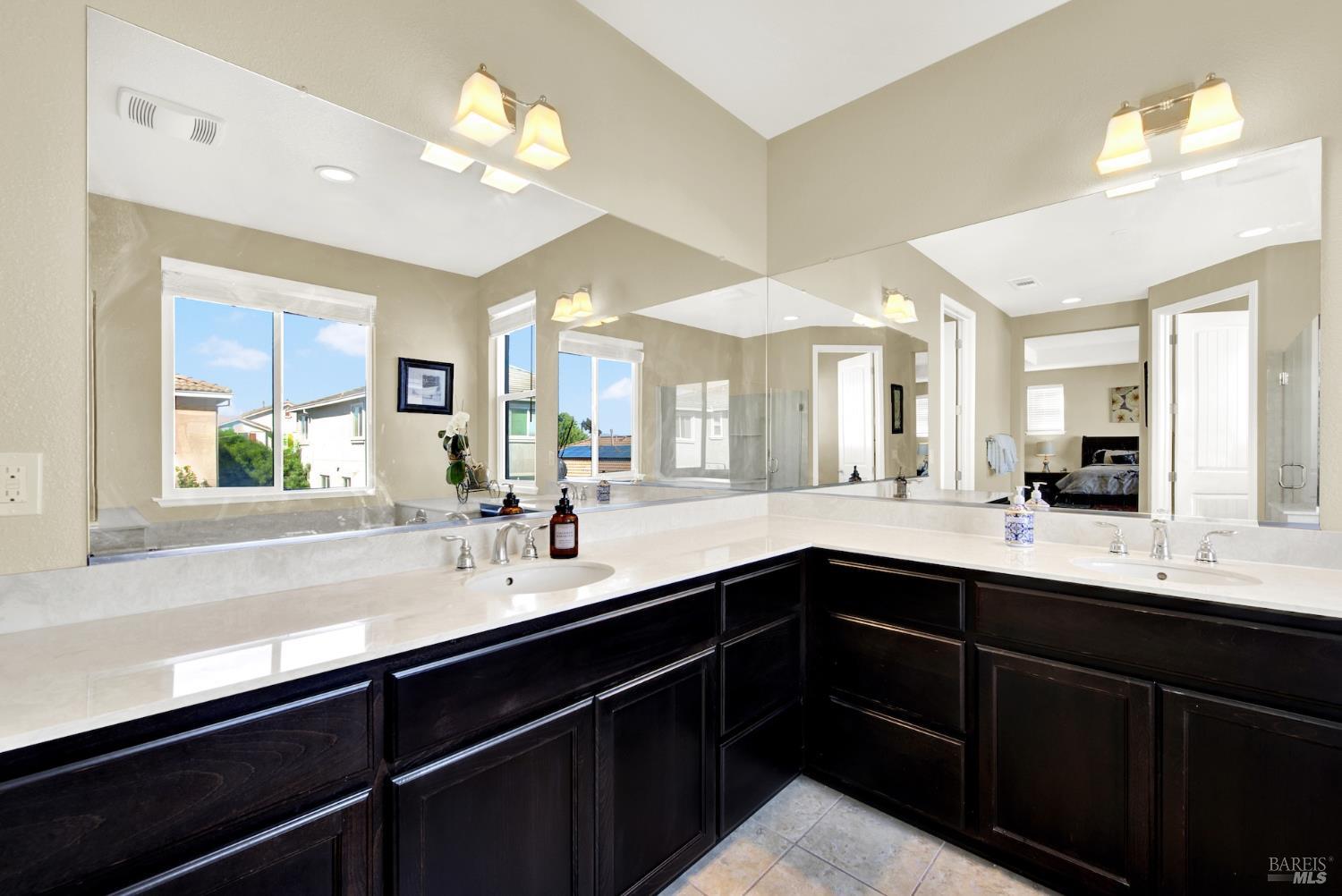 Detail Gallery Image 26 of 46 For 4538 Paseo Dr, Fairfield,  CA 94534 - 5 Beds | 3 Baths