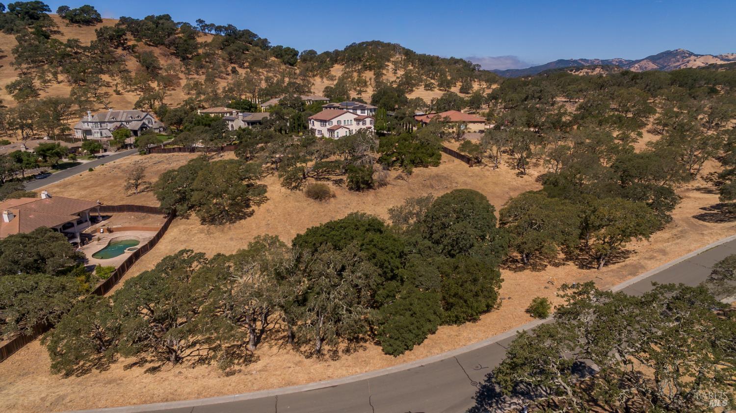 Detail Gallery Image 28 of 39 For 743 Bridle Ridge Ct, Fairfield,  CA 94534 - – Beds | – Baths