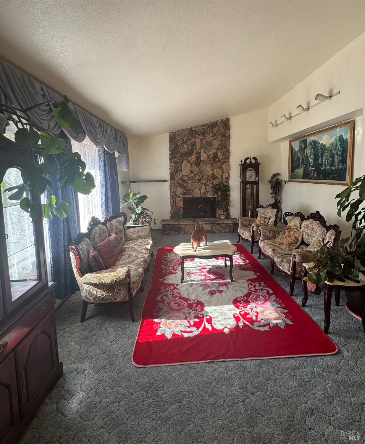 Detail Gallery Image 4 of 19 For 438 Rusty Dr, Santa Rosa,  CA 95401 - 4 Beds | 2 Baths
