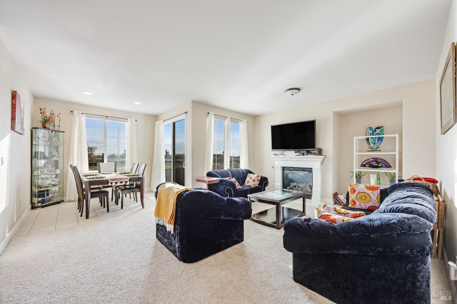 Detail Gallery Image 13 of 85 For 2095 Cooper Dr, Santa Rosa,  CA 95404 - – Beds | – Baths