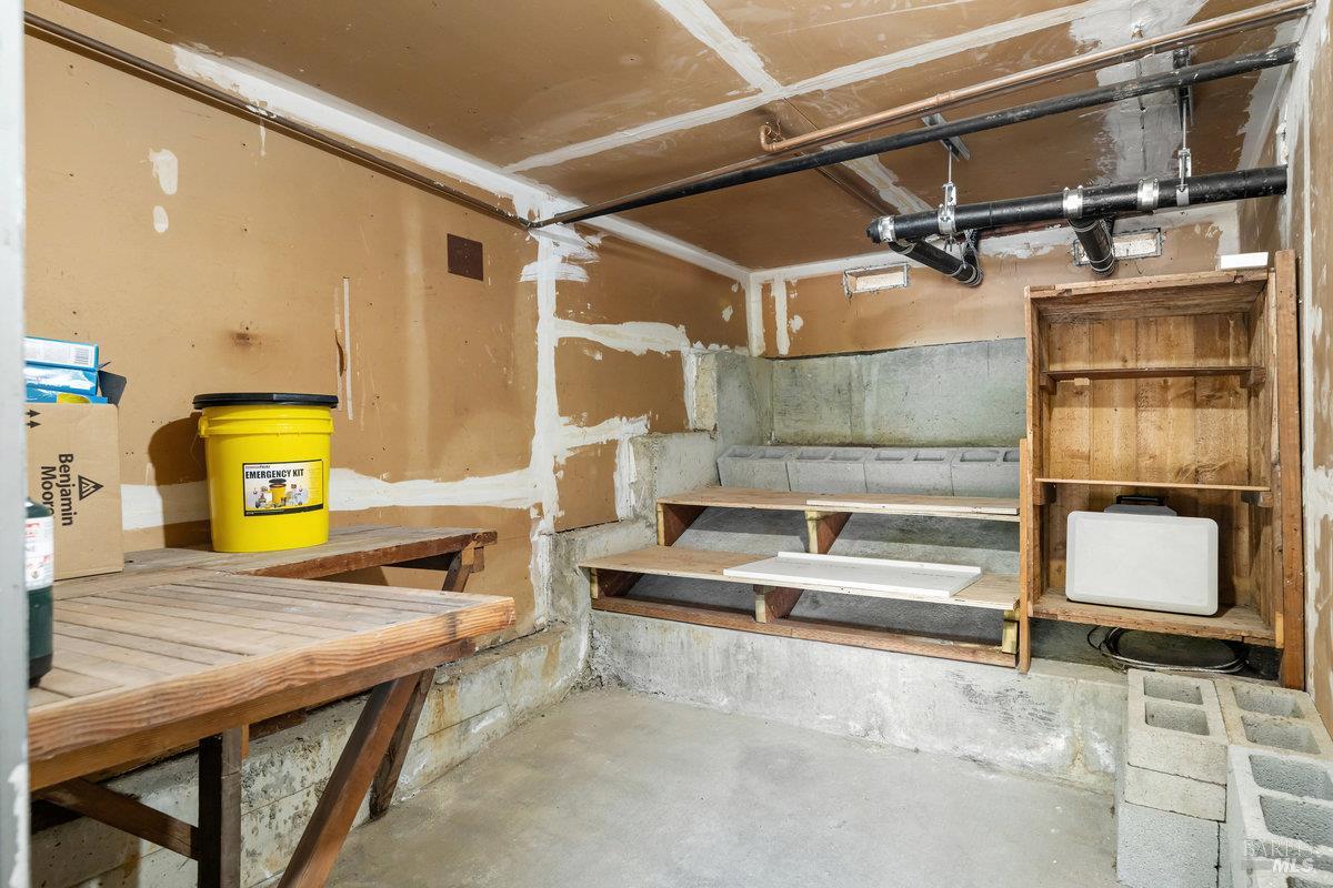 Detail Gallery Image 24 of 26 For 10 Andrew Dr #61,  Tiburon,  CA 94920 - 2 Beds | 1 Baths