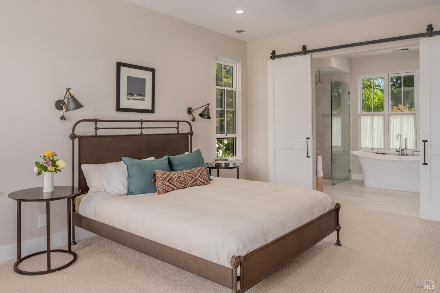 Detail Gallery Image 18 of 46 For 1030 E Macarthur St, Sonoma,  CA 95476 - 3 Beds | 4/1 Baths