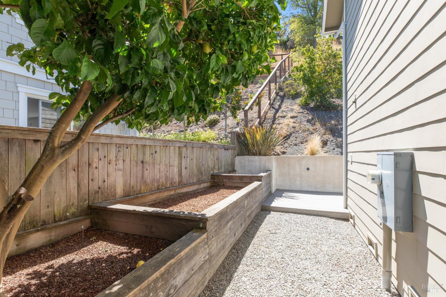 Detail Gallery Image 53 of 62 For 139 Trinidad Dr, Tiburon,  CA 94920 - 4 Beds | 2/1 Baths