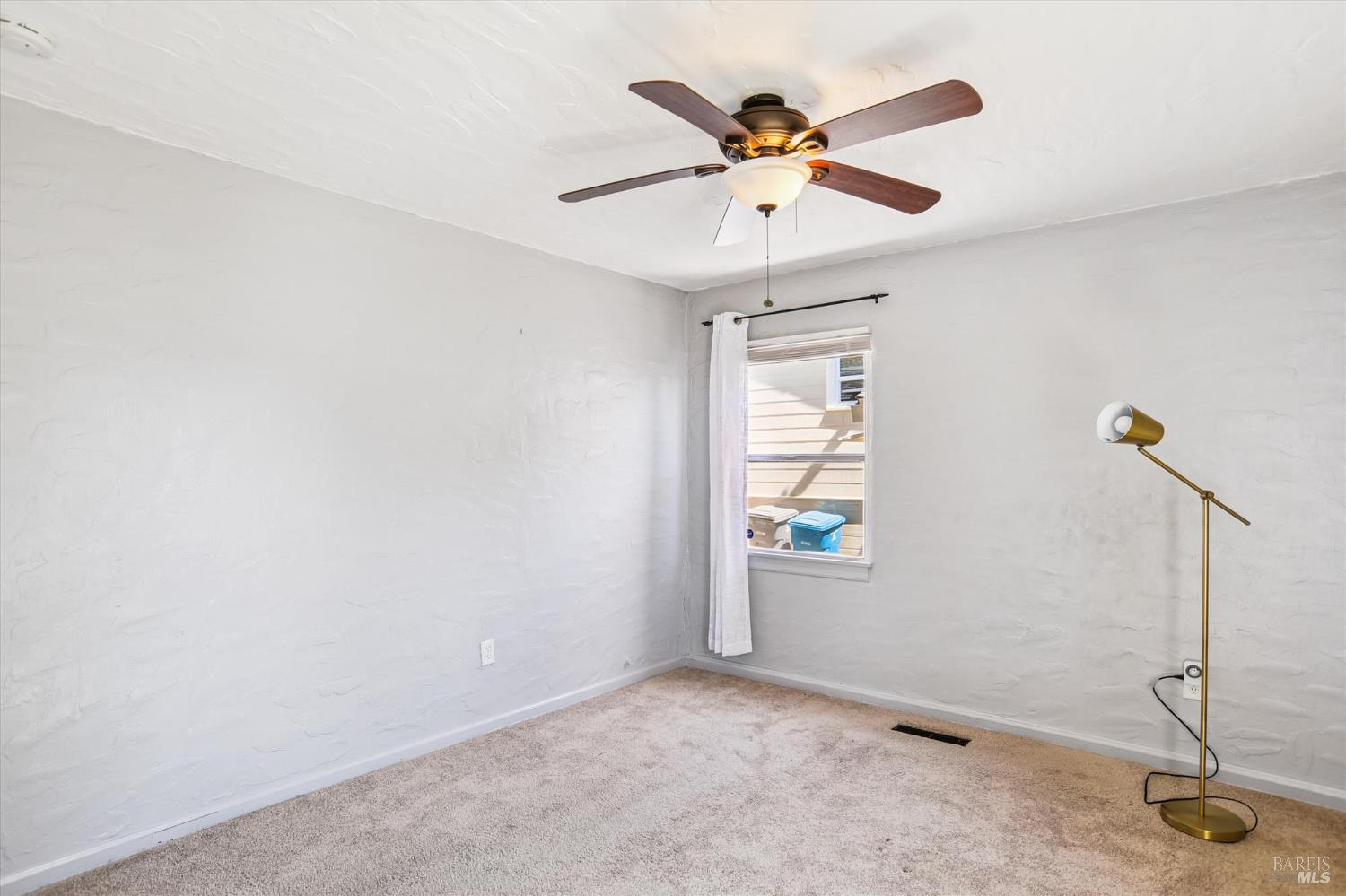 Detail Gallery Image 15 of 30 For 853 Benicia Rd, Vallejo,  CA 94591 - 2 Beds | 1 Baths