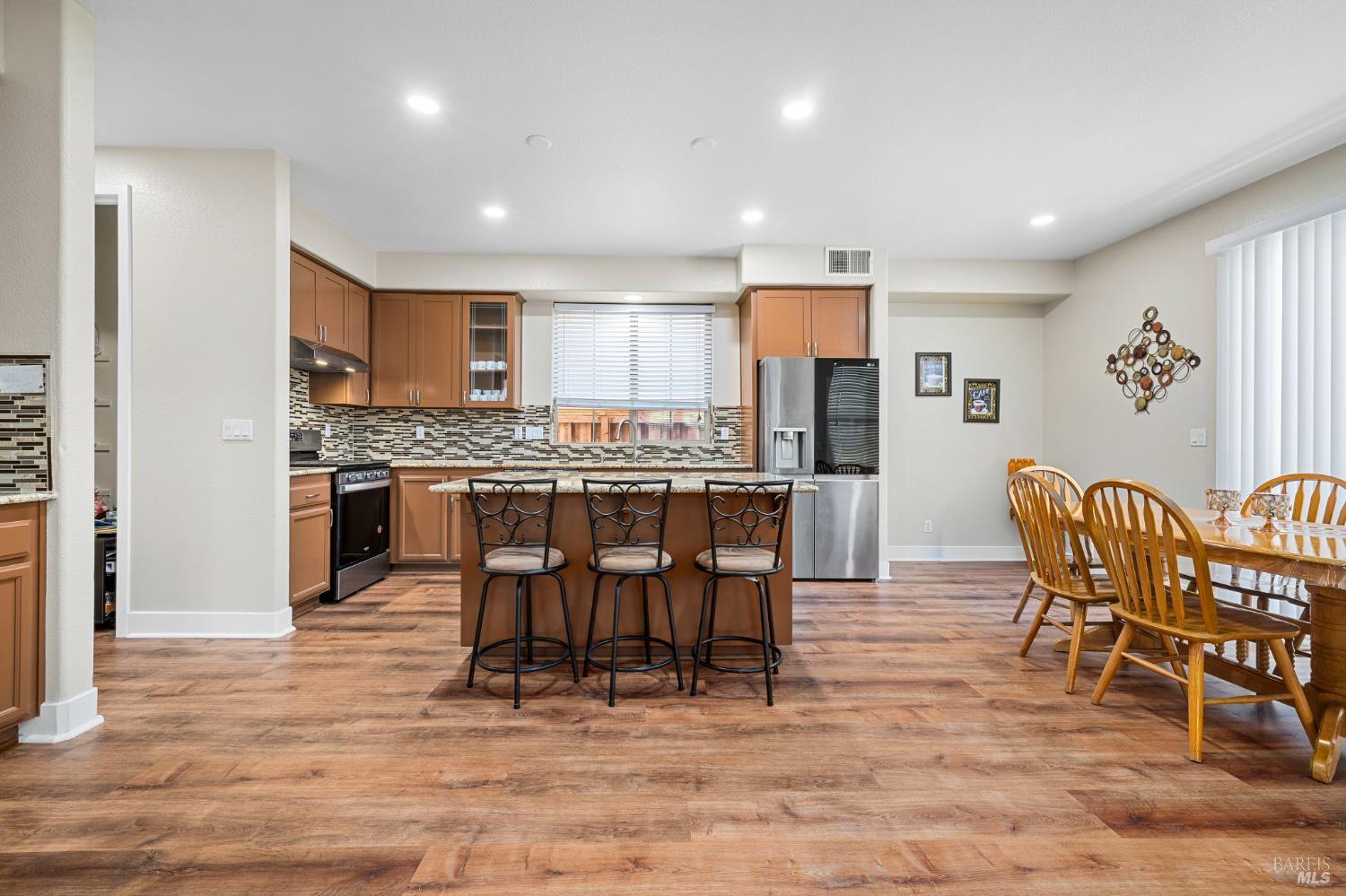 Detail Gallery Image 17 of 53 For 1461 Trombetta St, Santa Rosa,  CA 95407 - – Beds | – Baths