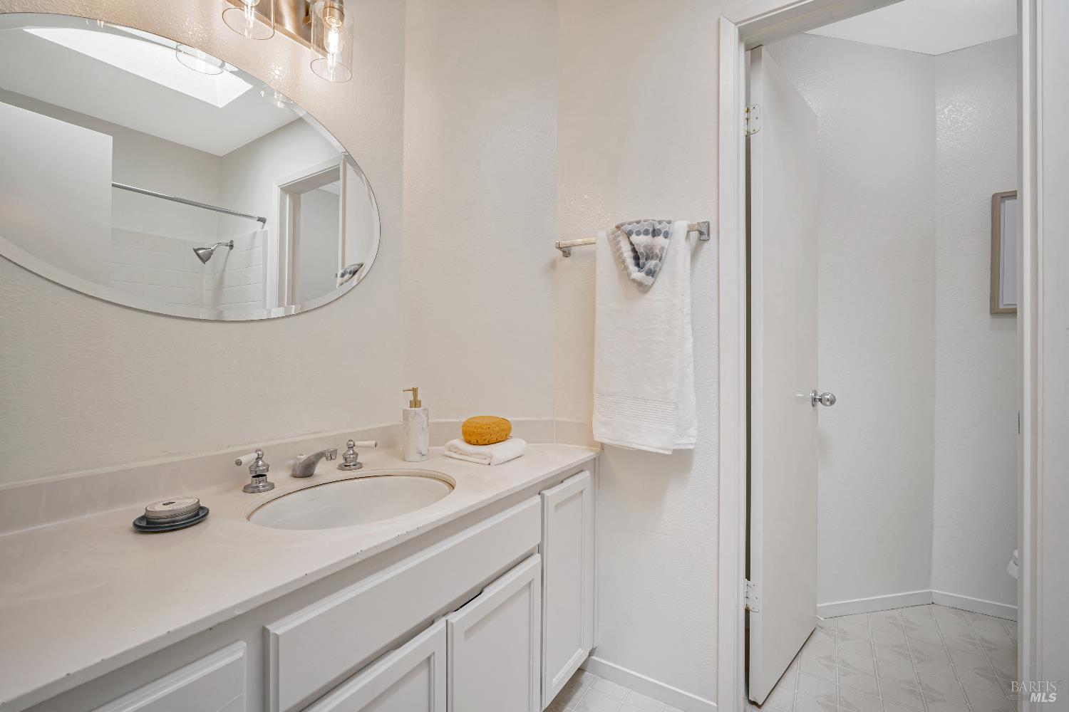 Detail Gallery Image 36 of 46 For 9616 Berkshire Way, Windsor,  CA 95492 - 3 Beds | 2/1 Baths