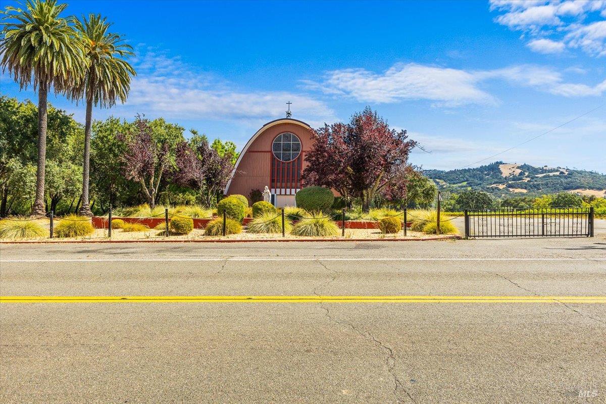Detail Gallery Image 4 of 40 For 26300 Asti Rd, Cloverdale,  CA 95425 - – Beds | – Baths
