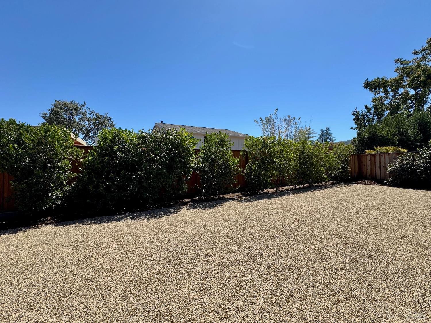 Detail Gallery Image 25 of 27 For 1971 Olive Ave, Saint Helena,  CA 94574 - 4 Beds | 3 Baths