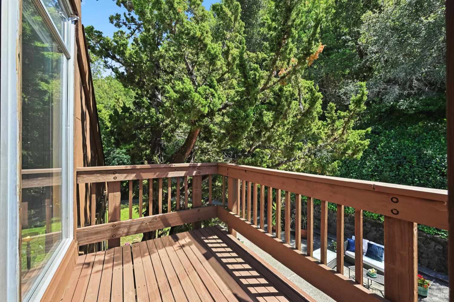 Detail Gallery Image 29 of 49 For 111 Glenside Way, San Rafael,  CA 94903 - 5 Beds | 4/1 Baths