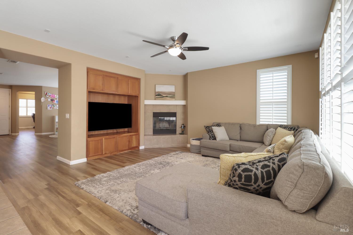 Detail Gallery Image 19 of 58 For 1105 Bello Dr, Dixon,  CA 95620 - 4 Beds | 2/1 Baths