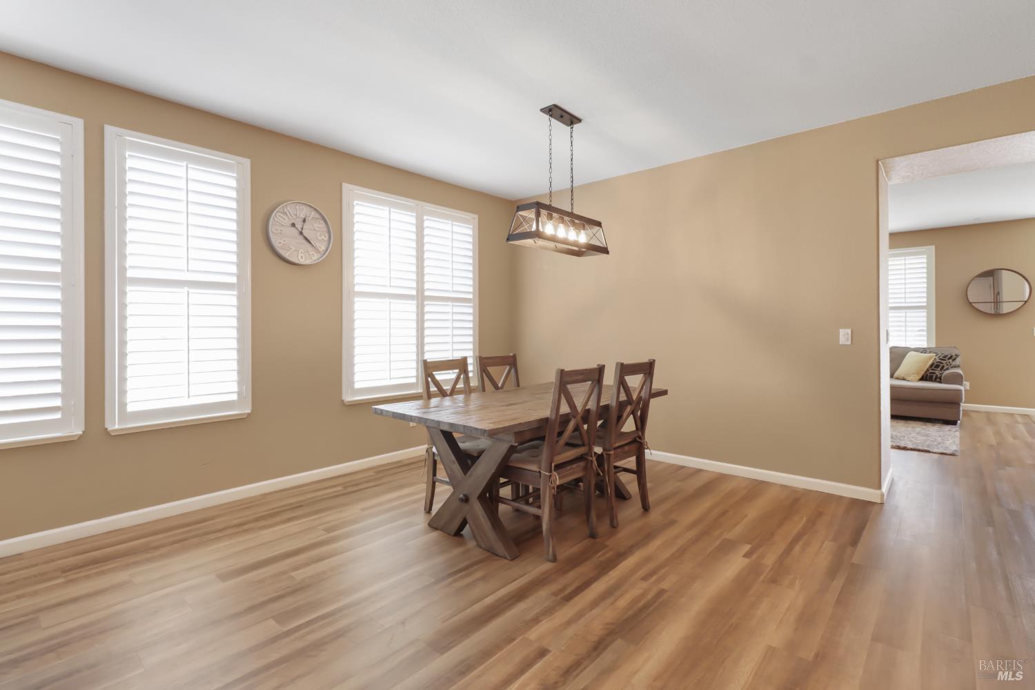 Detail Gallery Image 15 of 58 For 1105 Bello Dr, Dixon,  CA 95620 - 4 Beds | 2/1 Baths