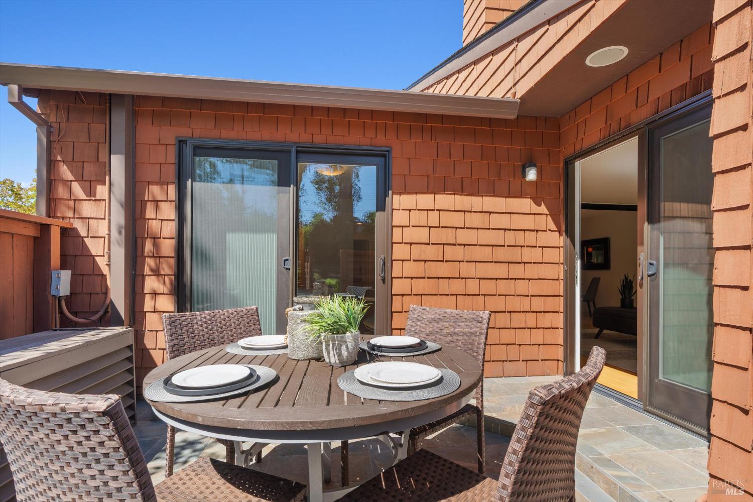 Detail Gallery Image 26 of 31 For 218 Indian Creek Dr, Santa Rosa,  CA 95409 - 2 Beds | 2 Baths
