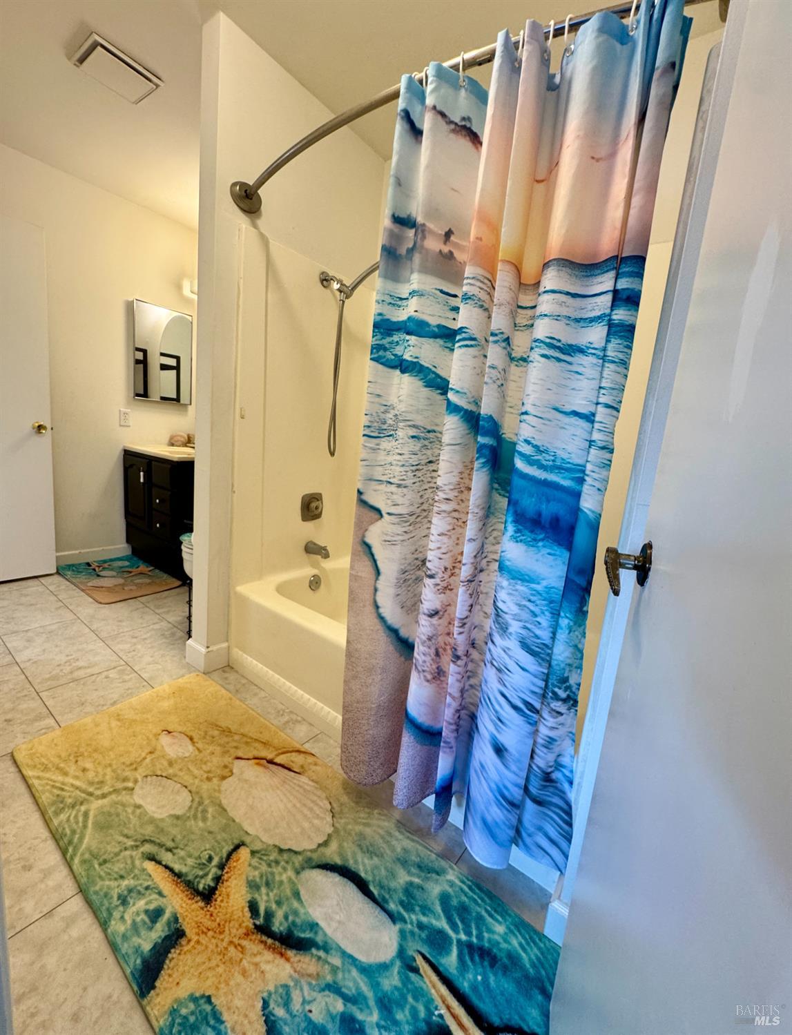 Detail Gallery Image 27 of 35 For 101 Panorama Dr, Benicia,  CA 94510 - 3 Beds | 1/1 Baths