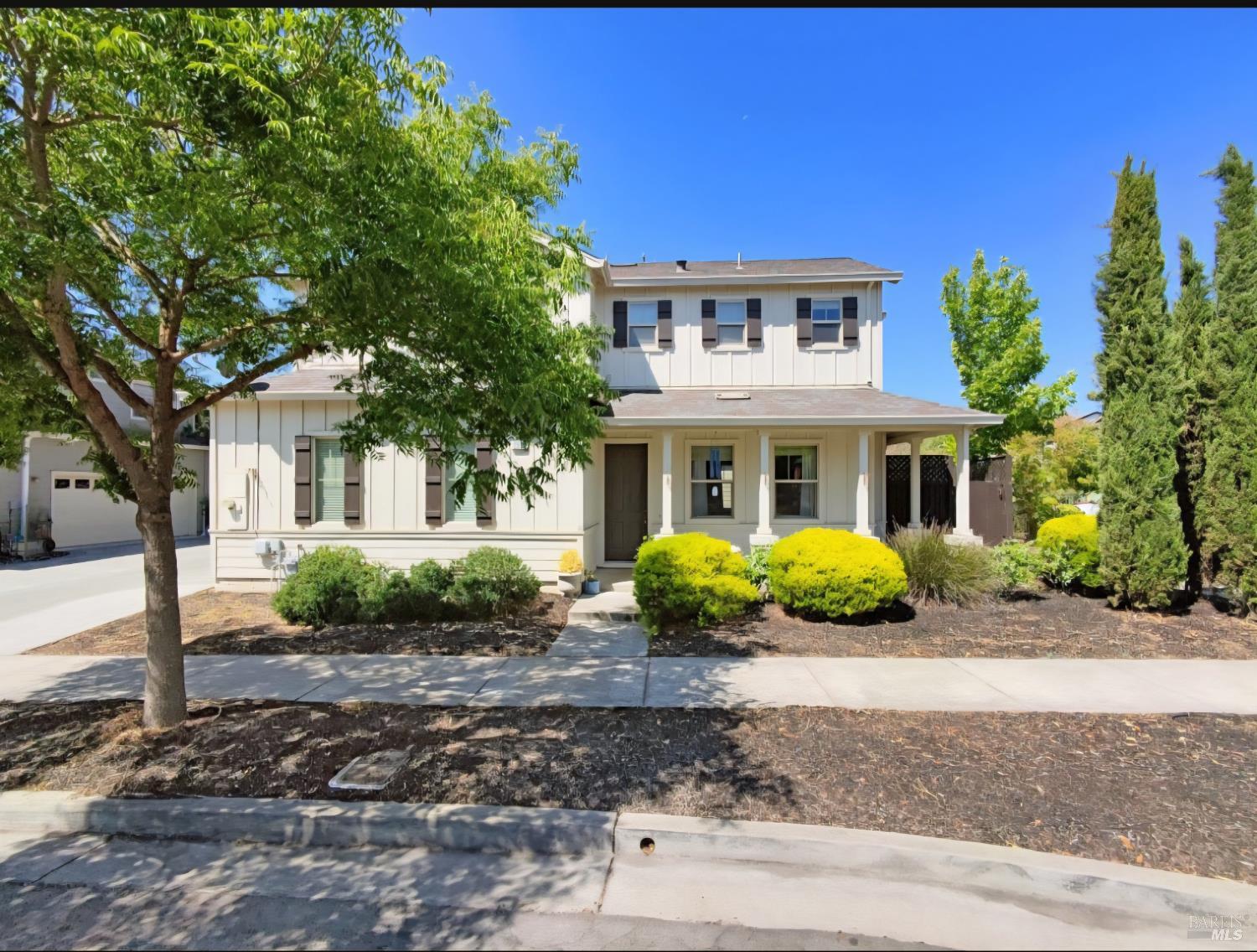 Detail Gallery Image 4 of 30 For 2353 George Ln, Santa Rosa,  CA 95403 - 3 Beds | 2/1 Baths
