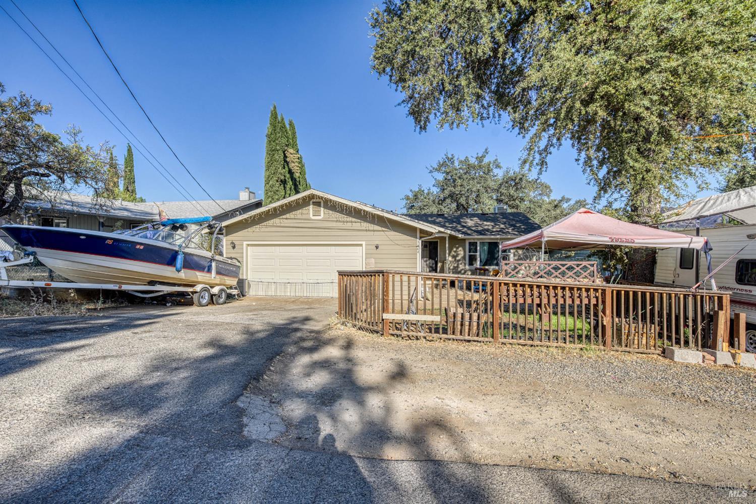 Detail Gallery Image 2 of 36 For 3664 Mckinnley Dr, Clearlake,  CA 95422 - 3 Beds | 2 Baths