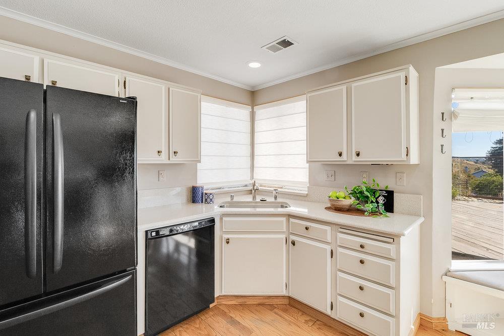 Detail Gallery Image 19 of 61 For 108 James River Rd, Vallejo,  CA 94591 - 3 Beds | 2/1 Baths