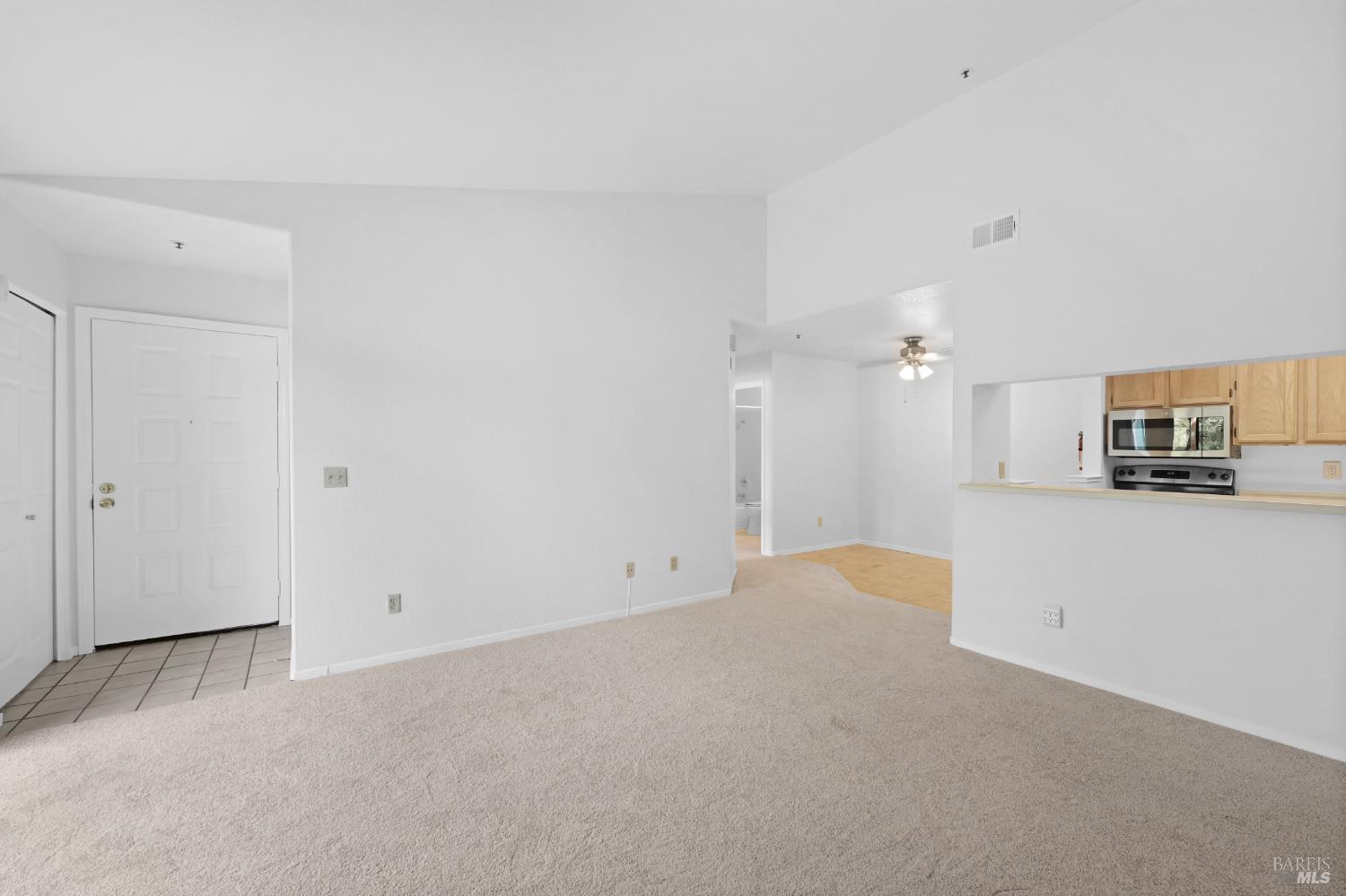 Detail Gallery Image 4 of 29 For 506 Dursey Dr, Pinole,  CA 94564 - 2 Beds | 2 Baths