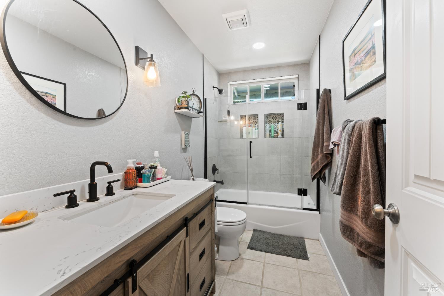 Detail Gallery Image 30 of 47 For 921 Bolton Cir, Benicia,  CA 94510 - 3 Beds | 2/1 Baths