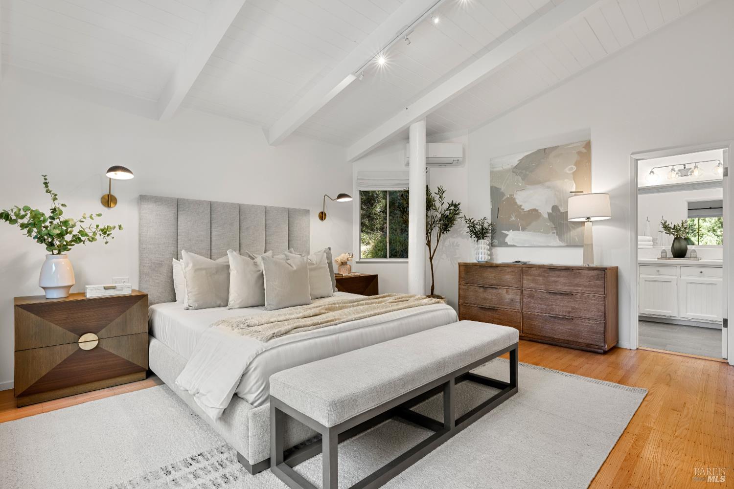 Detail Gallery Image 23 of 56 For 306 Edgewood Ave, Mill Valley,  CA 94941 - 4 Beds | 3 Baths