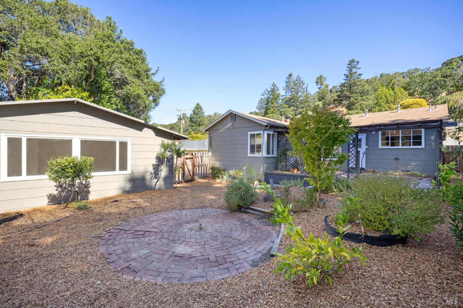 Detail Gallery Image 40 of 40 For 95 the Alameda Unkn, San Anselmo,  CA 94960 - 3 Beds | 2 Baths