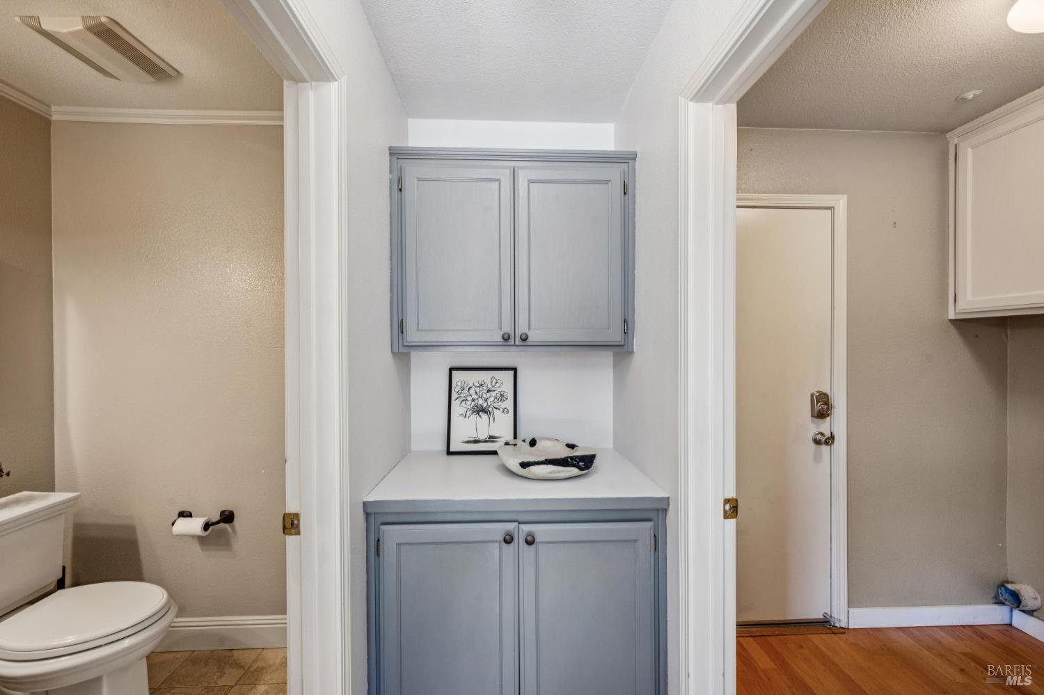 Detail Gallery Image 29 of 53 For 8030 Macaw Ct, Rohnert Park,  CA 94928 - 3 Beds | 2/1 Baths