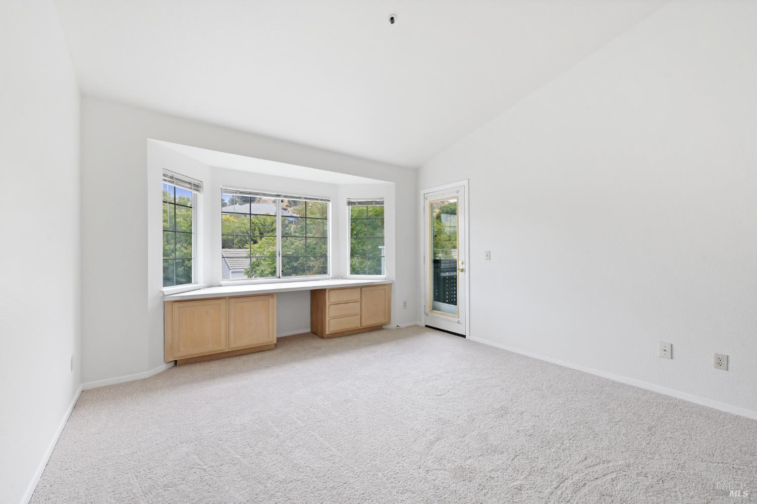 Detail Gallery Image 14 of 29 For 506 Dursey Dr, Pinole,  CA 94564 - 2 Beds | 2 Baths