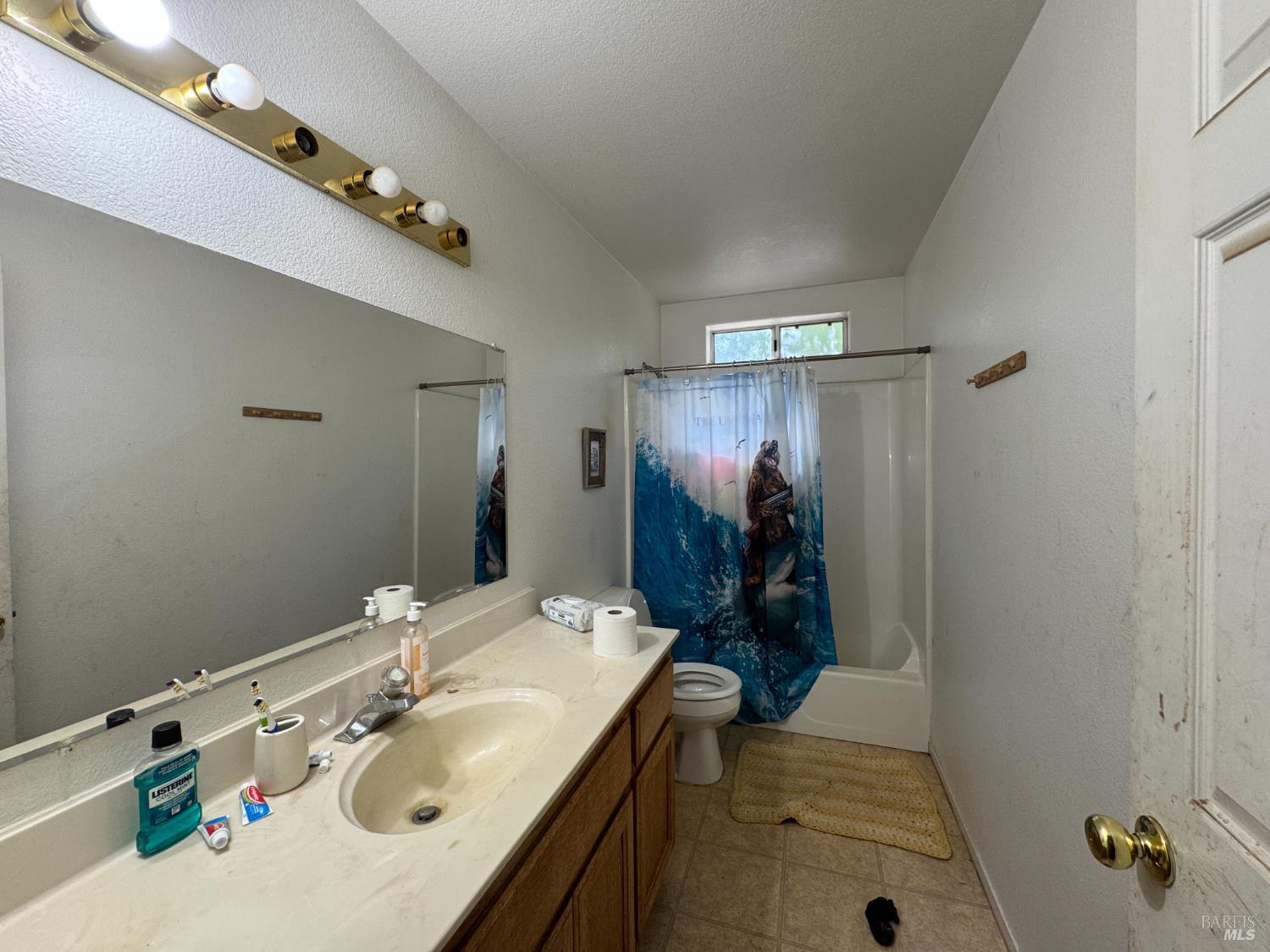 Detail Gallery Image 10 of 13 For 16681 Cobb Blvd, Cobb,  CA 95426 - 3 Beds | 2 Baths